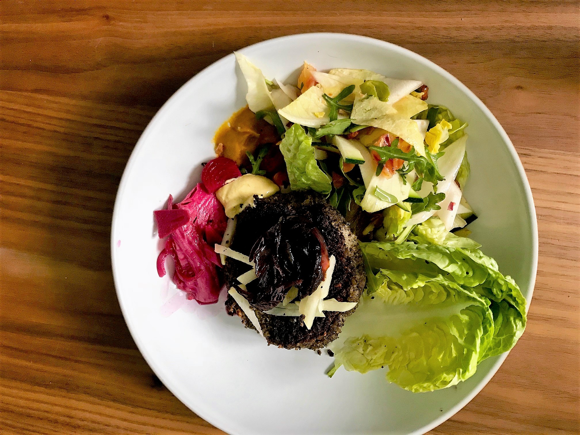 Mushroom lentil burgers
