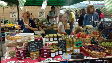 pippin farmers' market stall