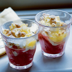 rhubarb lemon curd pots